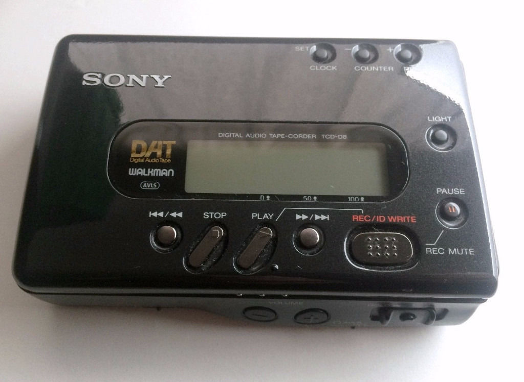 Sony TCD-D8 Professional Walkman, Dat Recorder
